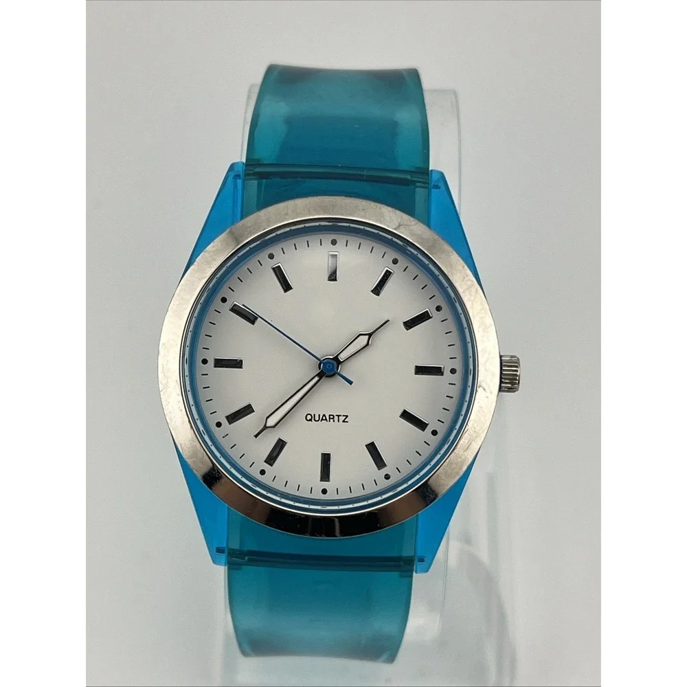 Target Watch Women 36mm Case Blue Plastic Band Silver Bezel- New Battery‎